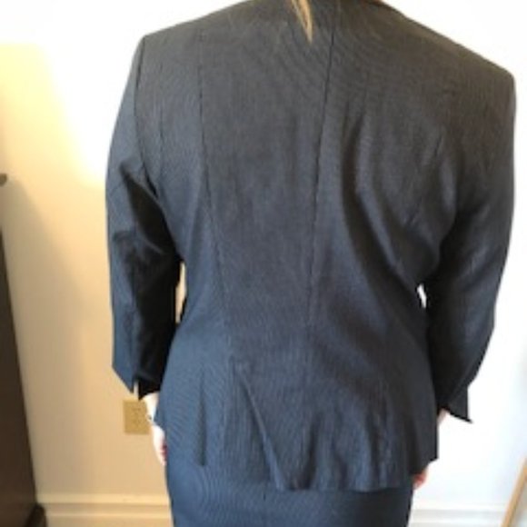 3 Piece Suit - Picture 3 of 7